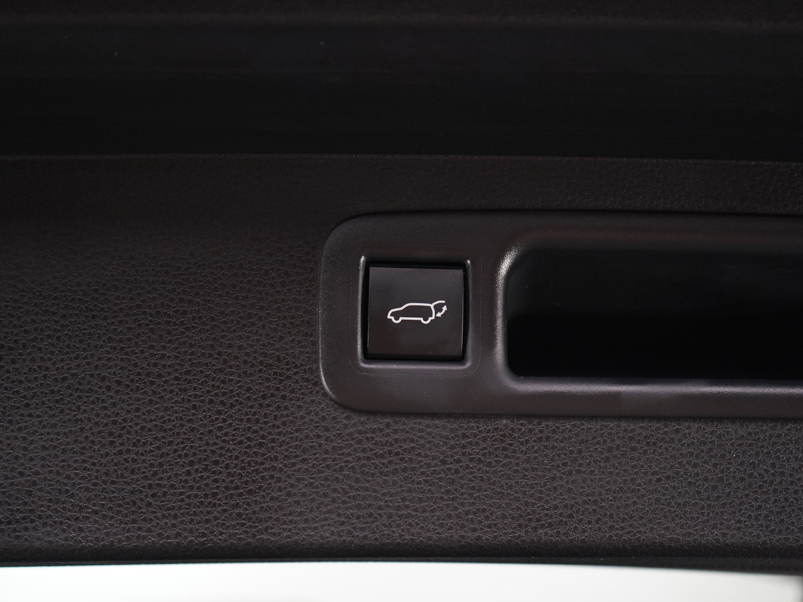 Used 2026 Toyota Highlander Limited AWD/4WD image 19