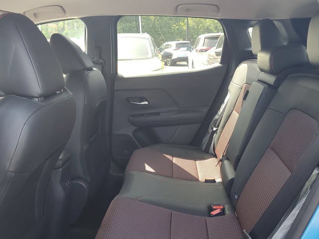 New 2026 Nissan Kicks SR FWD image 8