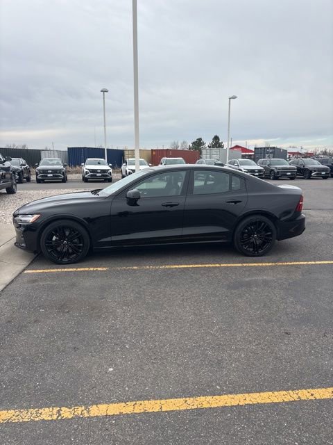 Used 2024 Volvo S60 B5 Plus image 2