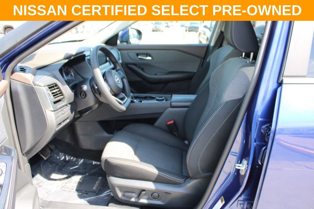 Certified 2023 Nissan Rogue SV image 16
