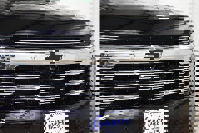 New 2026 Chevrolet Suburban Premier image 11