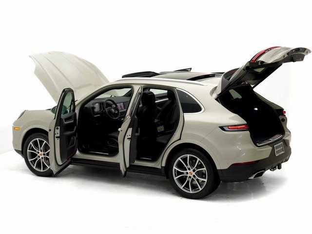New 2026 Porsche Cayenne image 27
