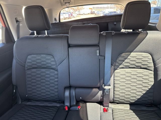 Used 2022 Nissan Pathfinder SV image 30
