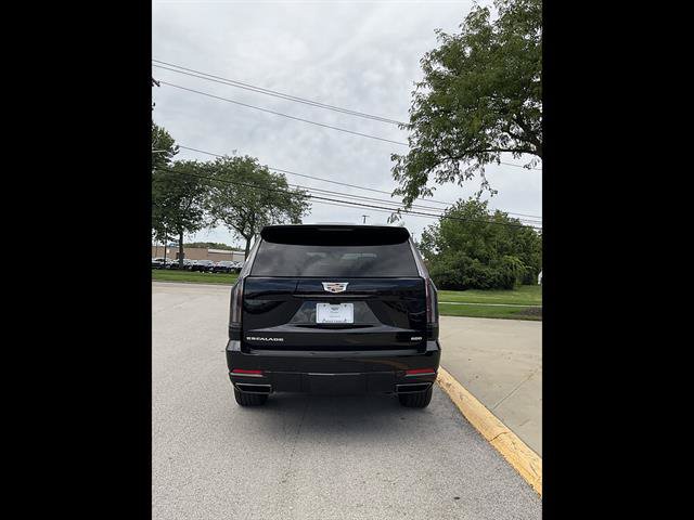 New 2026 Cadillac Escalade Platinum Sport AWD/4WD image 3