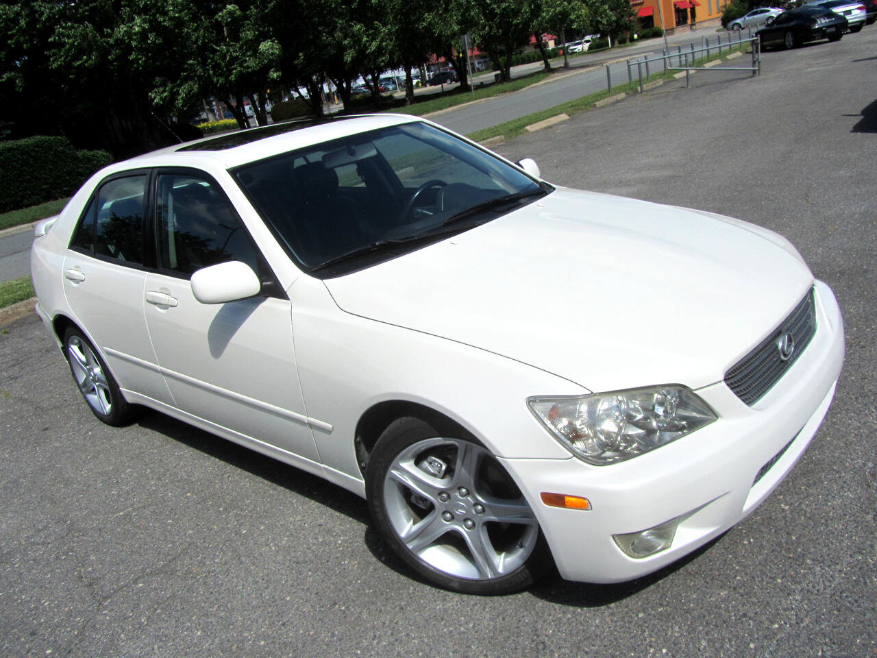 Used 2001 Lexus IS 300 image 3