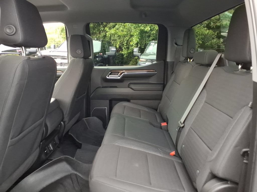 Certified 2024 Chevrolet Silverado 1500 RST AWD/4WD image 16