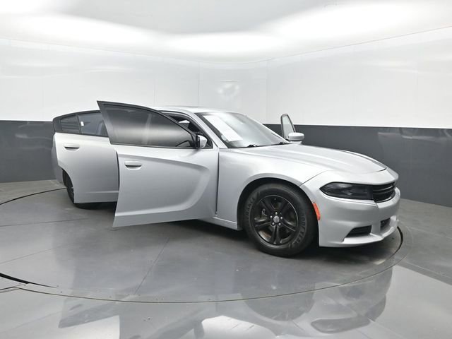 Used 2021 Dodge Charger SXT w/ Leather Interior Group RWD image 37