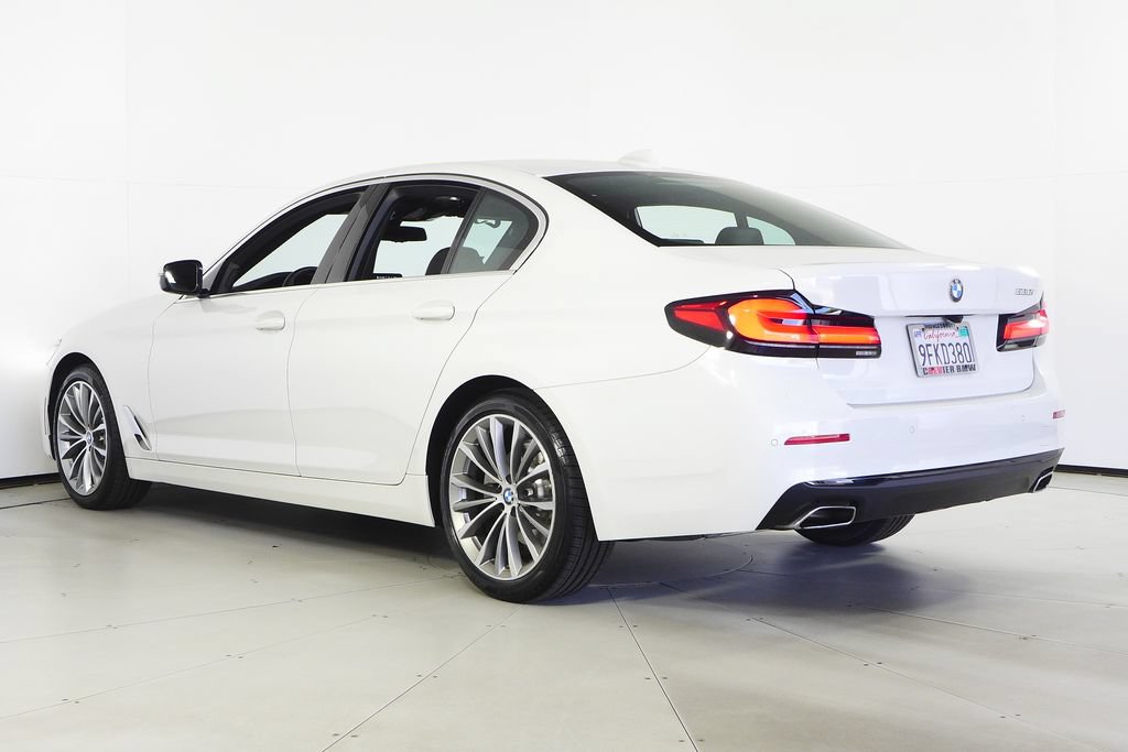 Used 2023 BMW 530i w/ Convenience Package RWD image 9