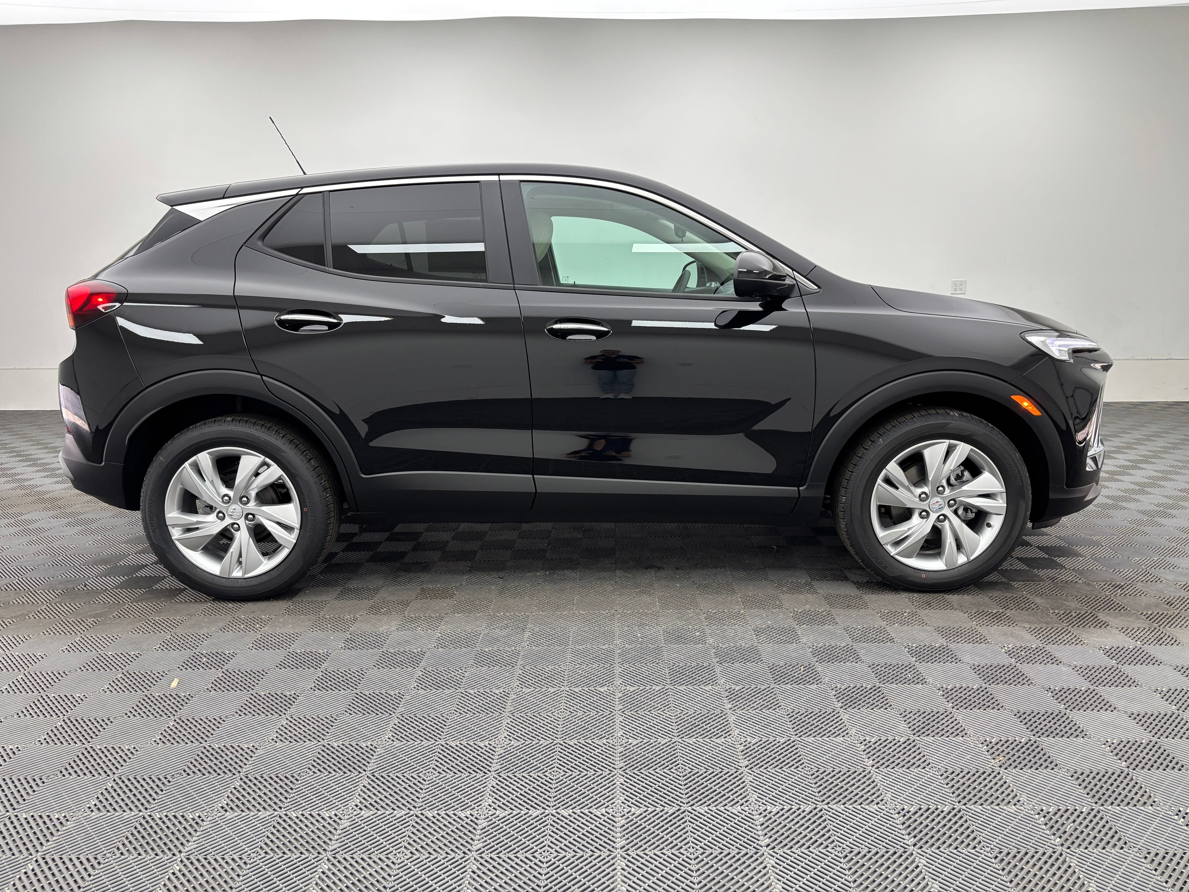 New 2026 Buick Encore GX Preferred w/ Advanced Technology Package FWD image 6