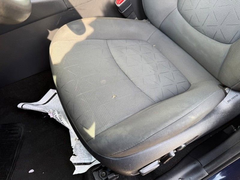 Used 2021 Toyota RAV4 XLE image 17