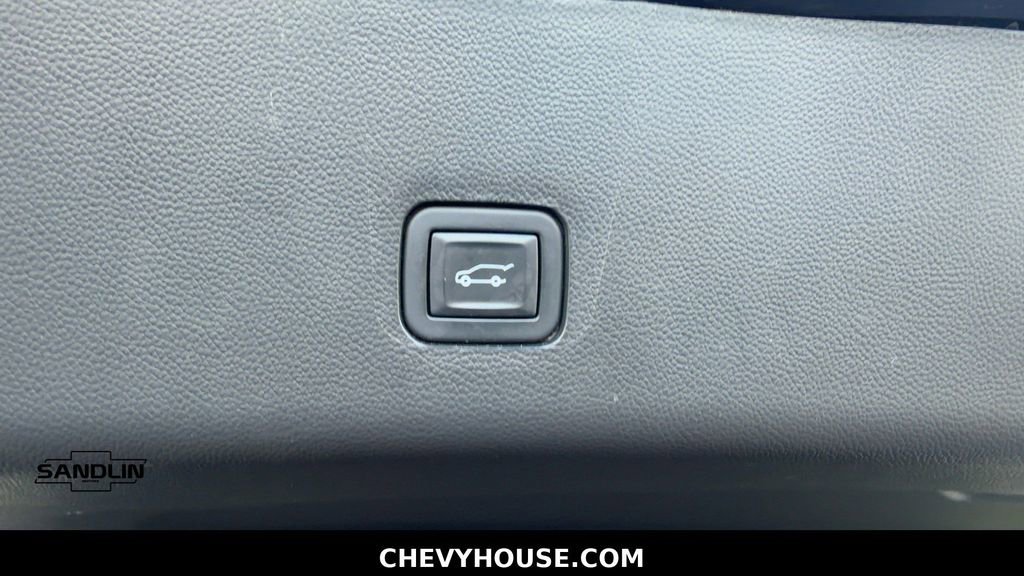 Used 2020 Chevrolet Traverse LT FWD image 34