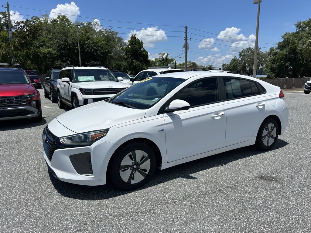 Used 2017 Hyundai Ioniq Blue FWD image 11
