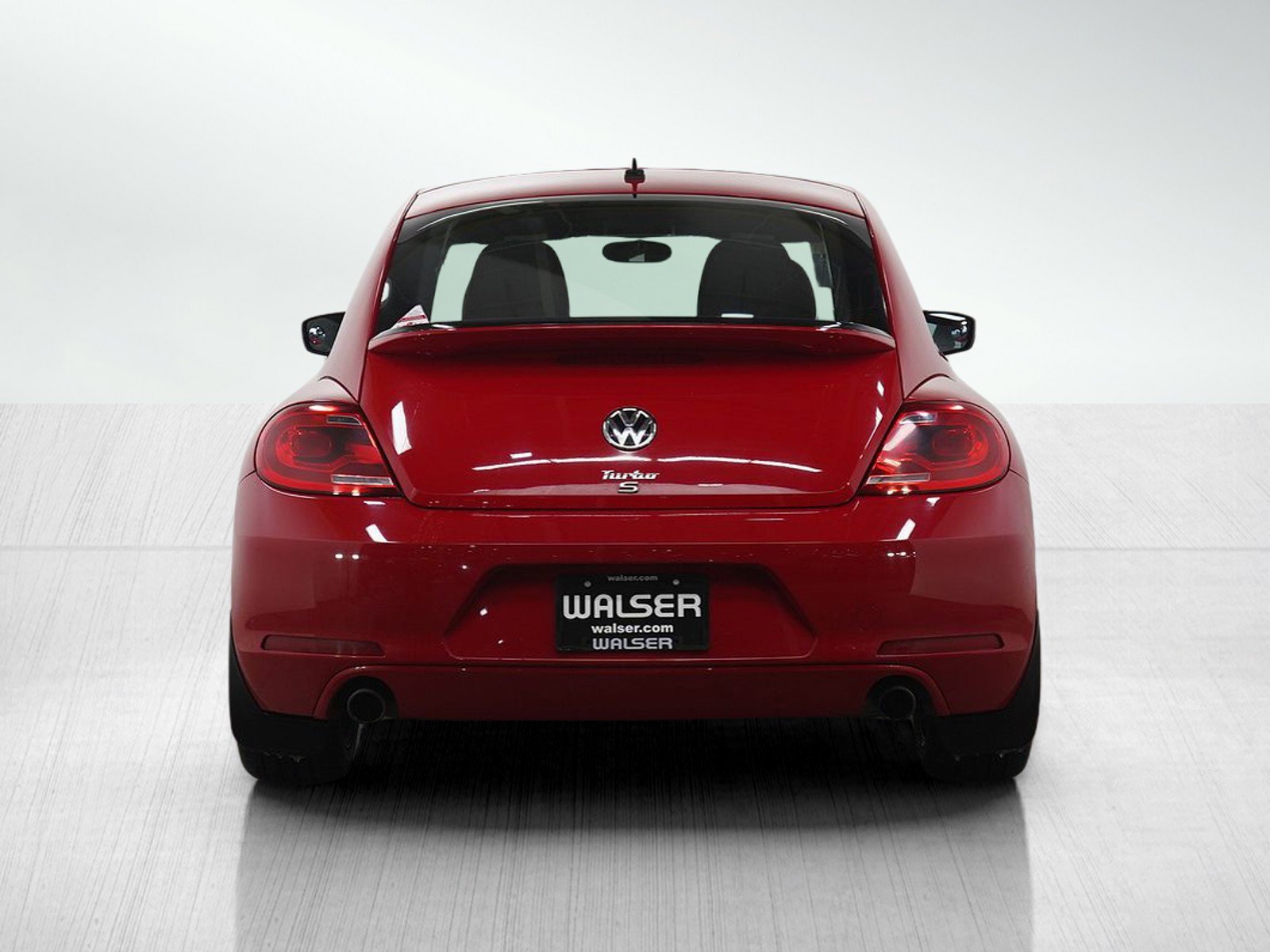 Used 2013 Volkswagen Beetle 2.0T image 4