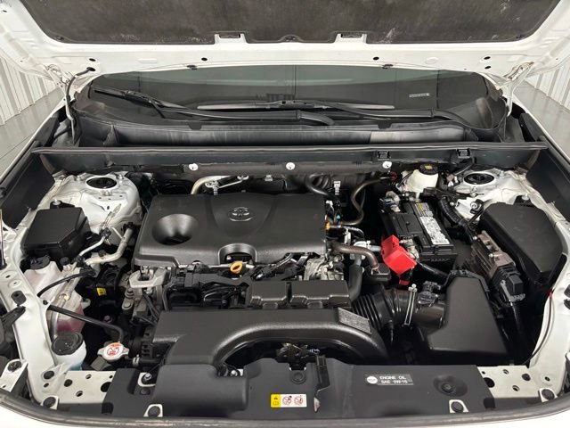 Used 2021 Toyota RAV4 XLE image 25