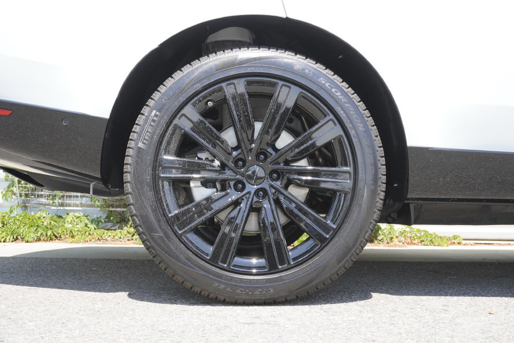 New 2026 Land Rover Range Rover Long Wheelbase SE AWD/4WD image 34