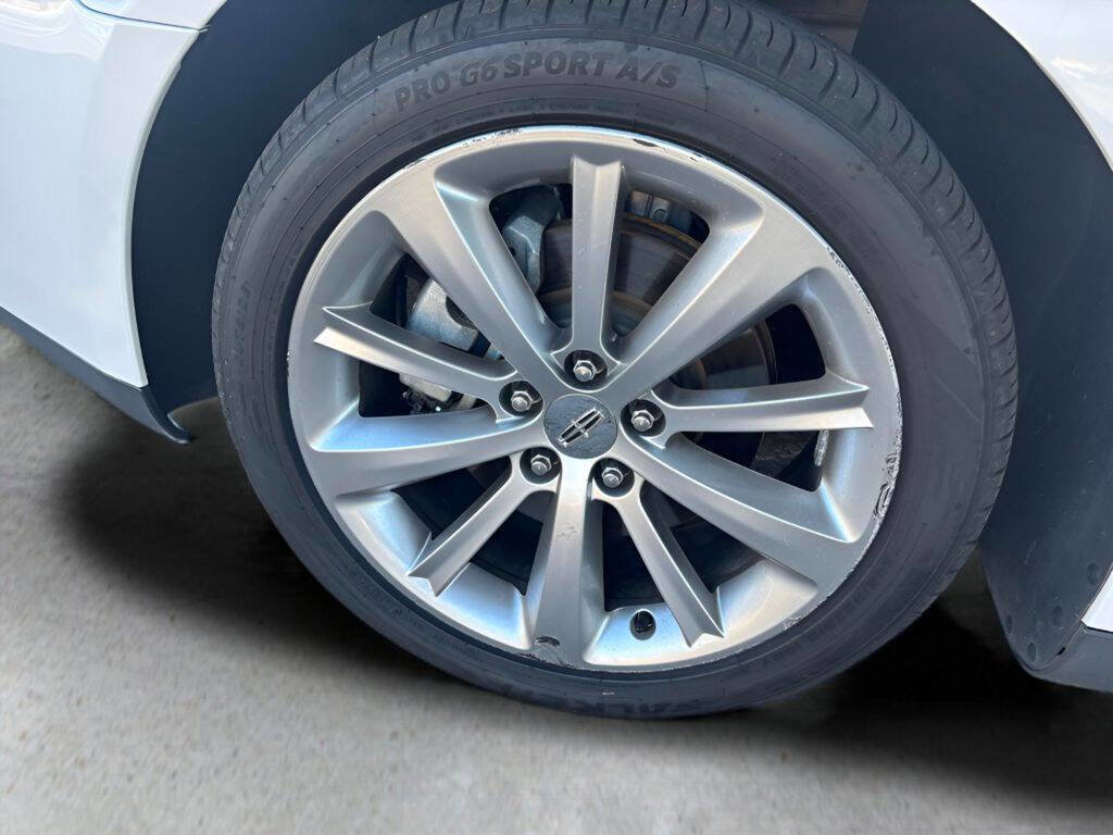 Used 2011 Lincoln MKS AWD w/ 201A Rapid Spec Order Code image 19