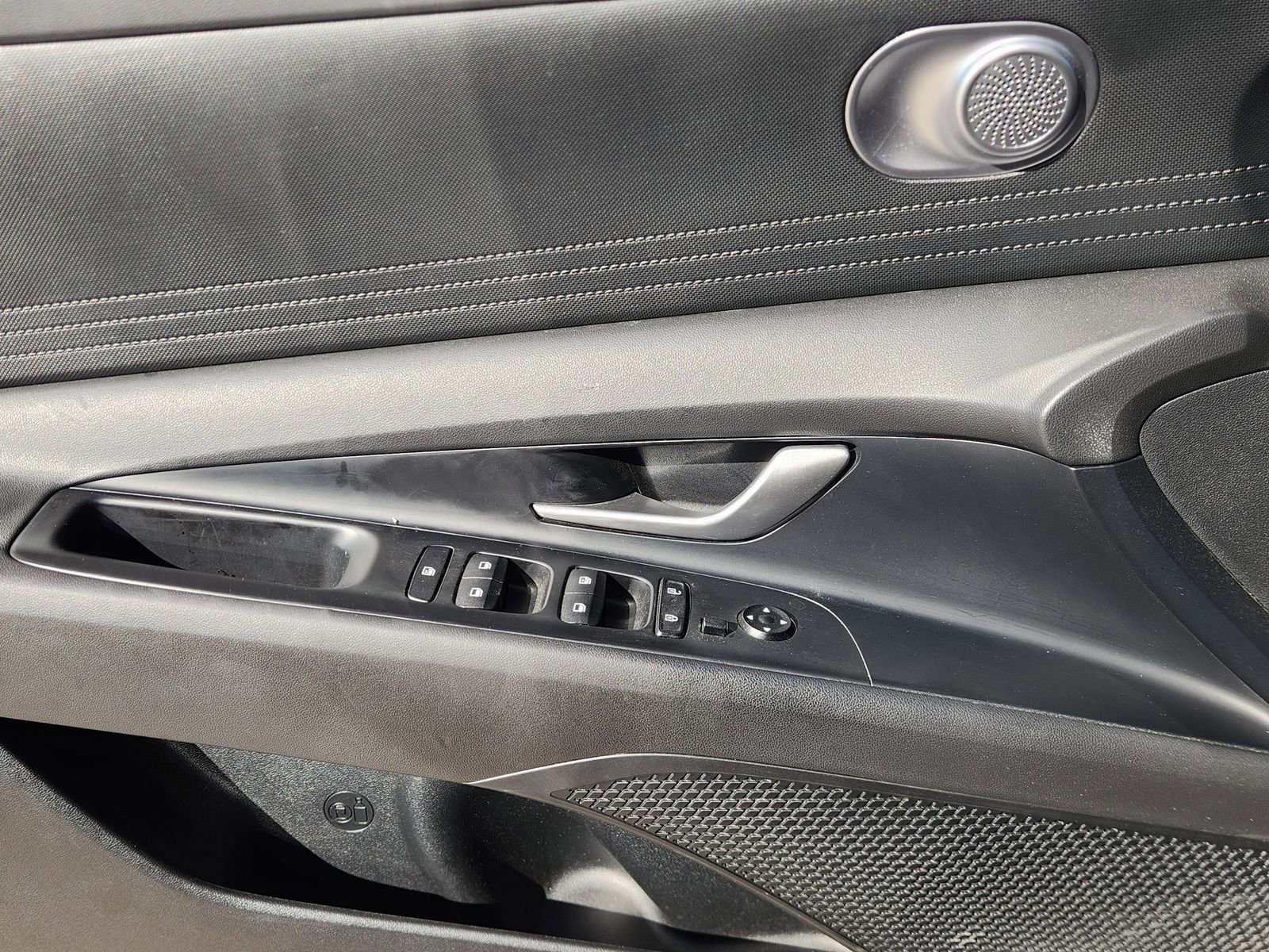 Used 2024 Hyundai Elantra SEL image 26