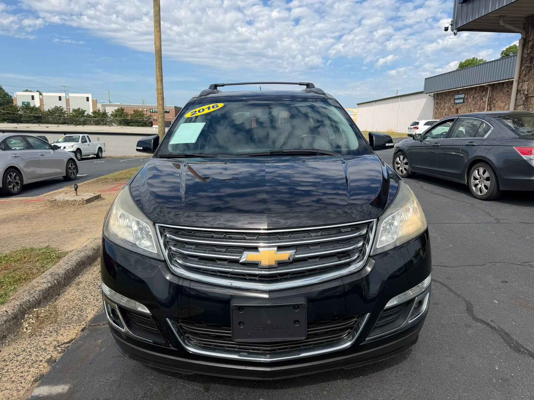 Used 2016 Chevrolet Traverse LT AWD/4WD image 2