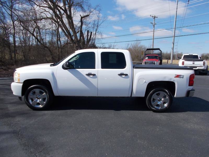 Used 2011 Chevrolet Silverado 1500 LT w/ All-Star Edition image 3