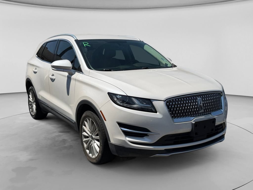 Used 2019 Lincoln MKC Premiere FWD image 12