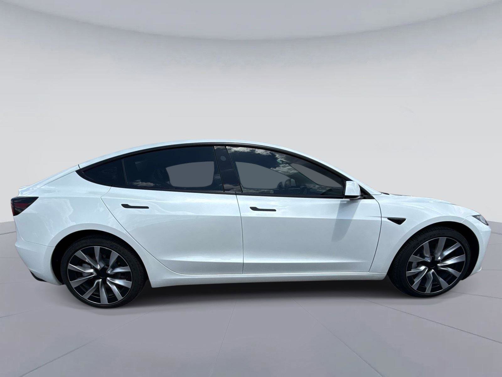 Used 2026 Tesla Model 3 RWD image 2