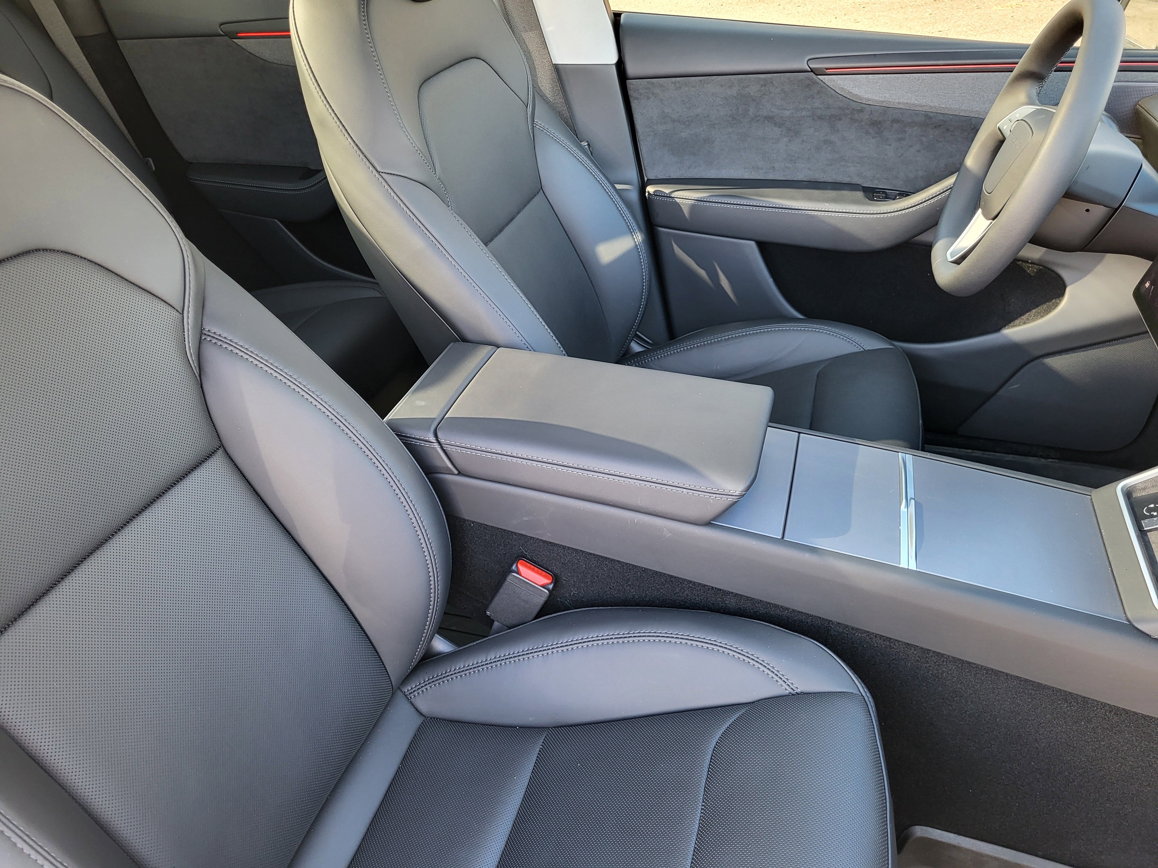 Used 2026 Tesla Model Y Long Range image 14