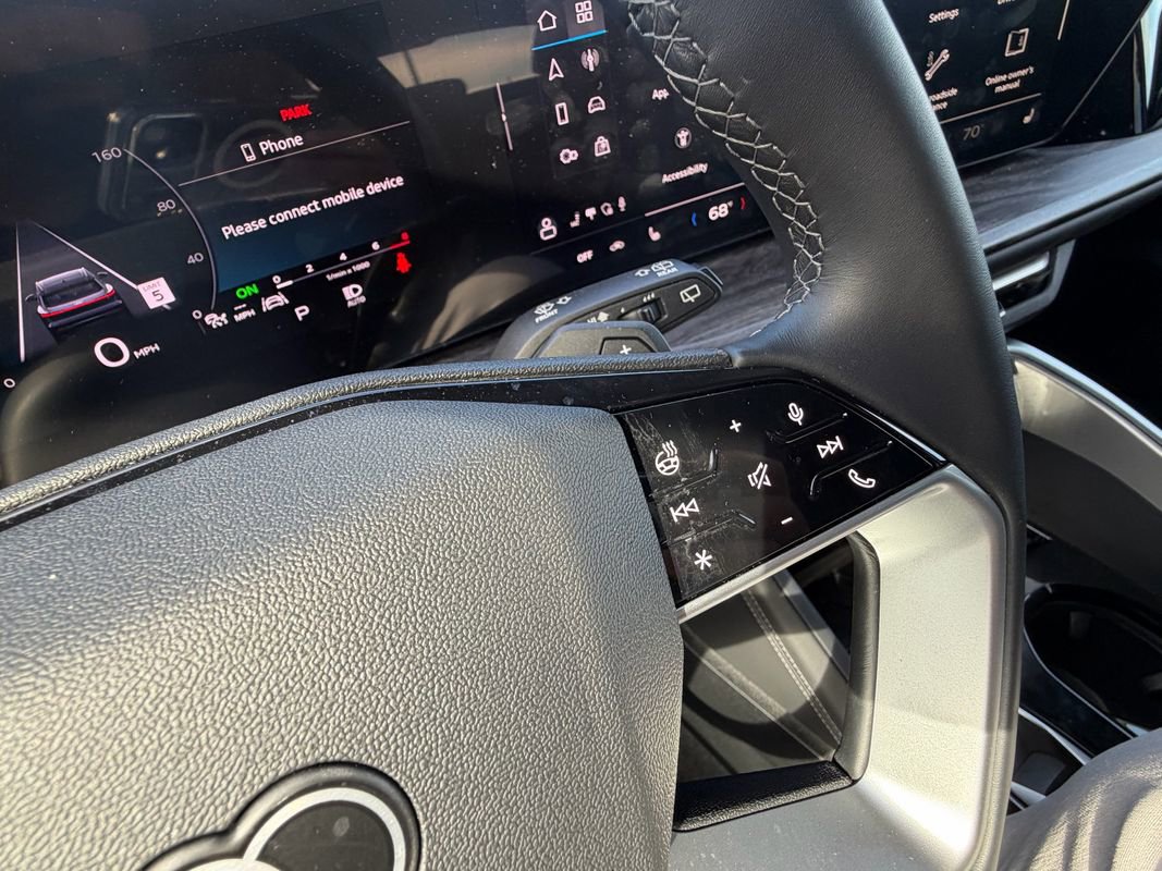 Used 2025 Audi Q5 Premium w/ Convenience Package AWD/4WD image 34