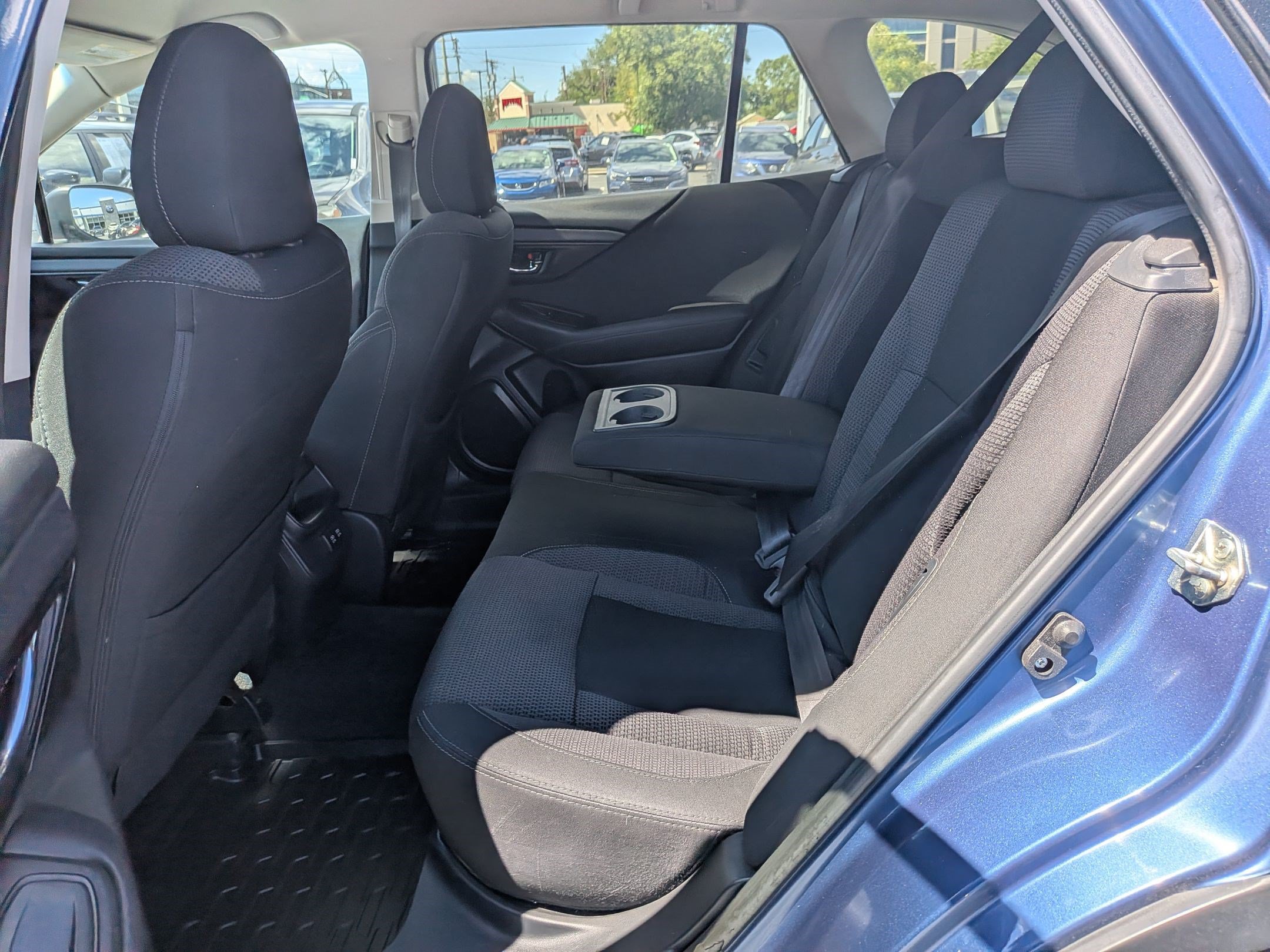Used 2020 Subaru Outback Premium AWD/4WD image 25