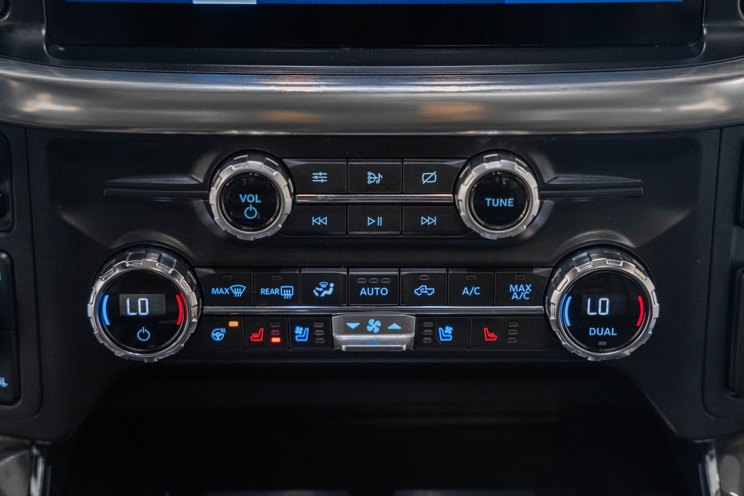 Certified 2021 Ford F150 Lariat w/ Equipment Group 502A High image 30