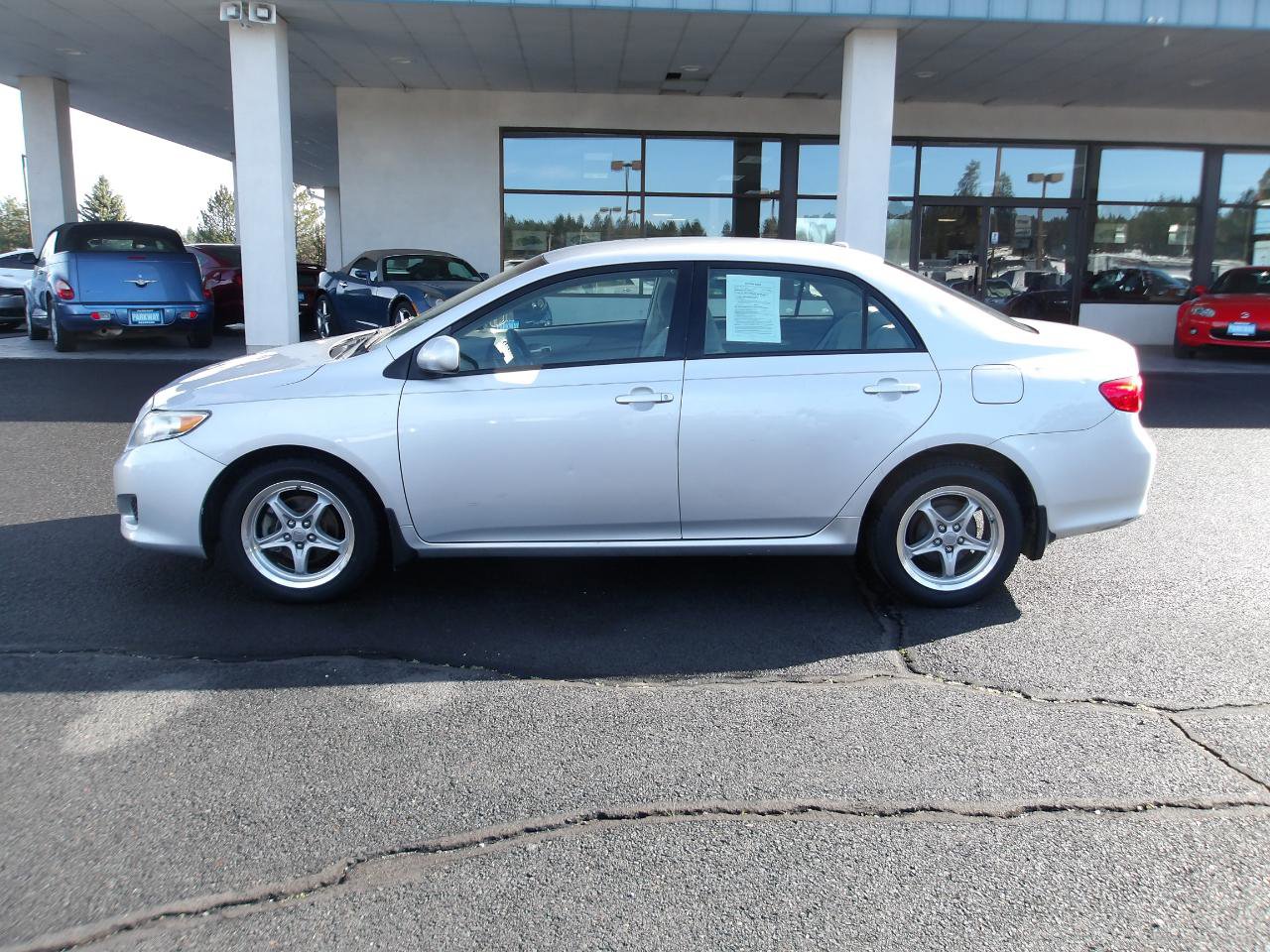 Used 2009 Toyota Corolla XLE FWD image 2