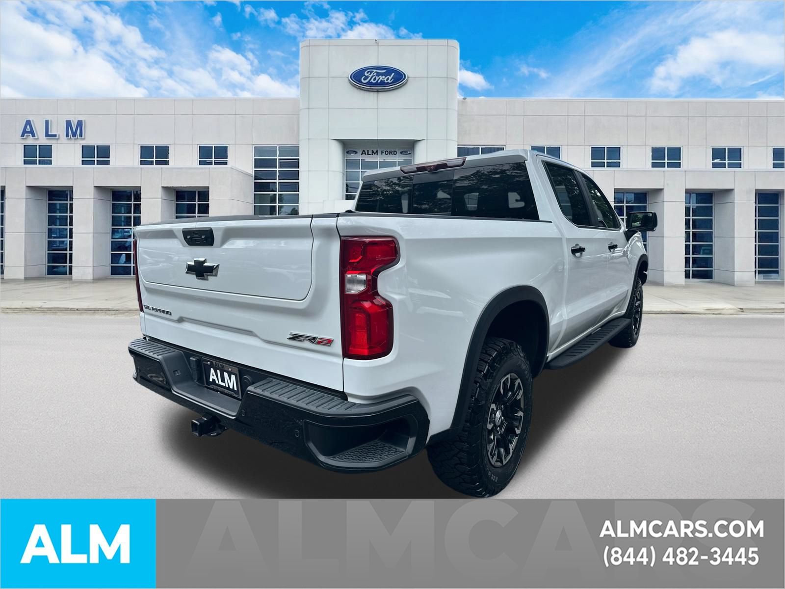 Used 2022 Chevrolet Silverado 1500 ZR2 w/ Technology Package AWD/4WD image 5