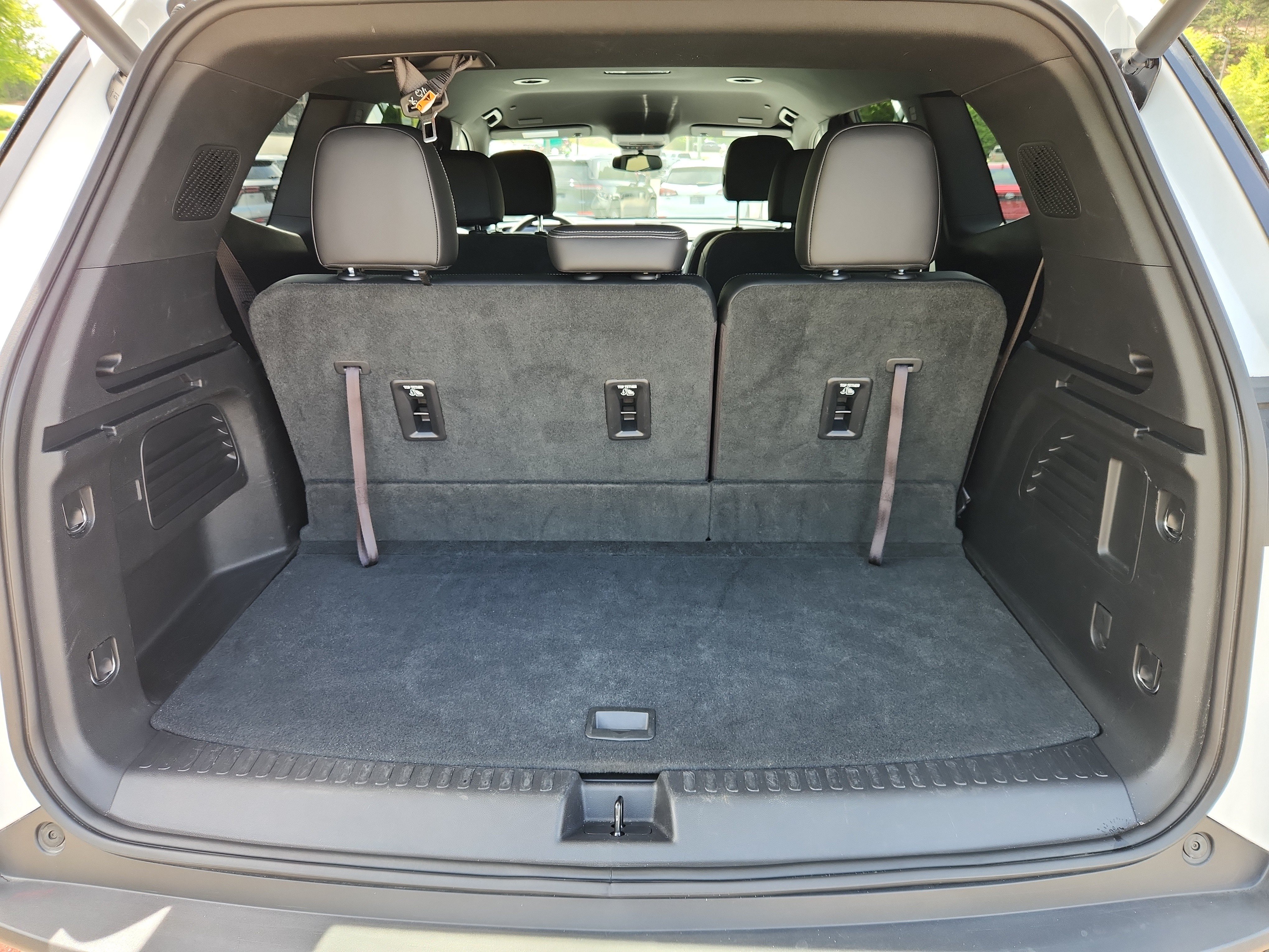 Used 2025 Buick Enclave Preferred FWD image 54