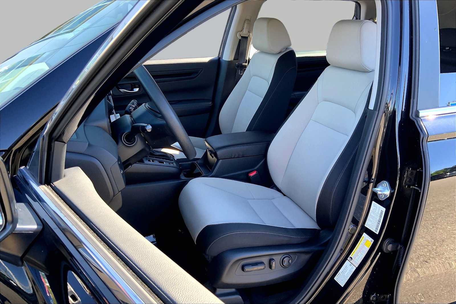 Used 2024 Honda CR-V EX image 8