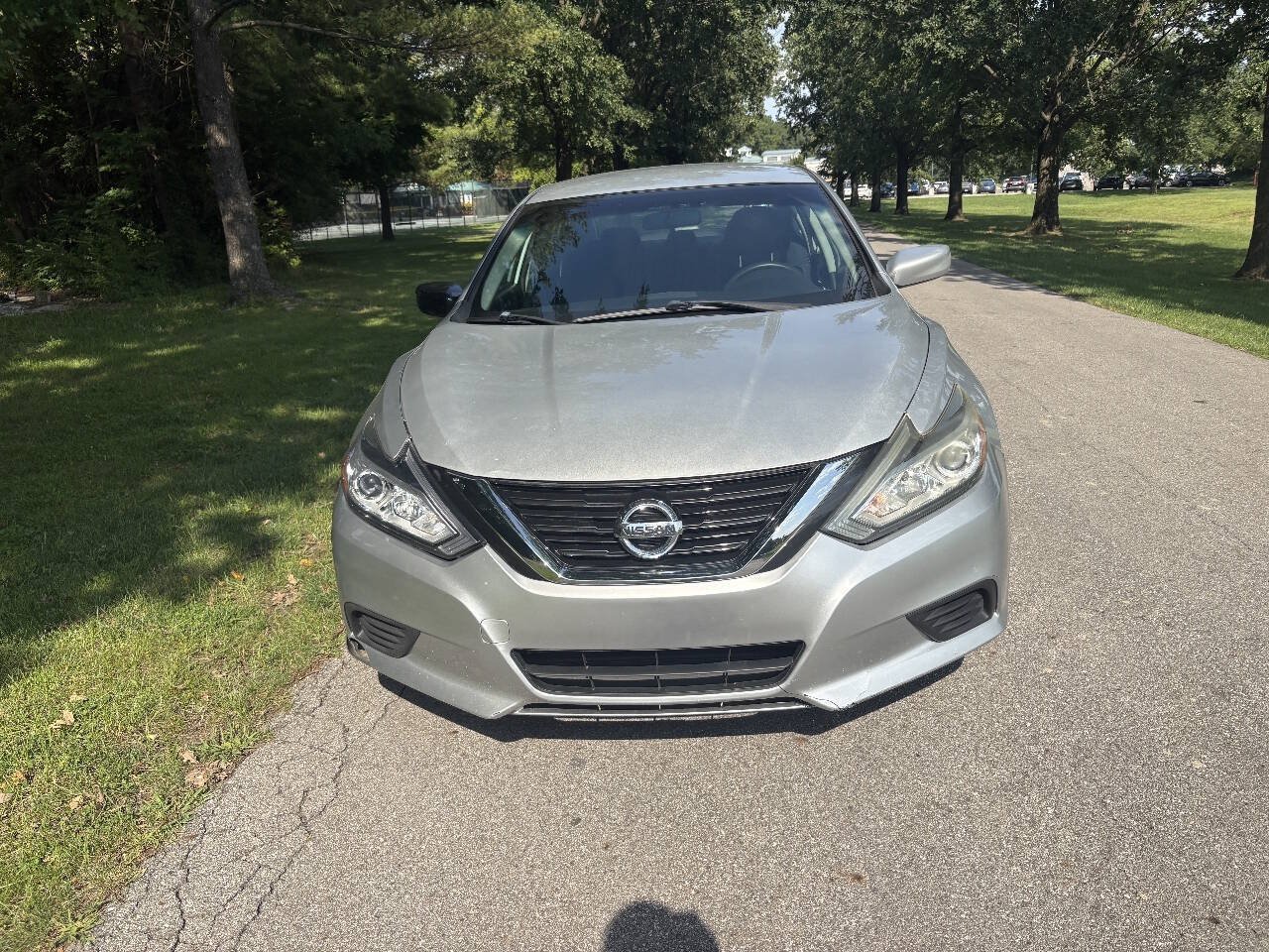 Used 2017 Nissan Altima 2.5 S w/ Power Driver Seat Package FWD image 4