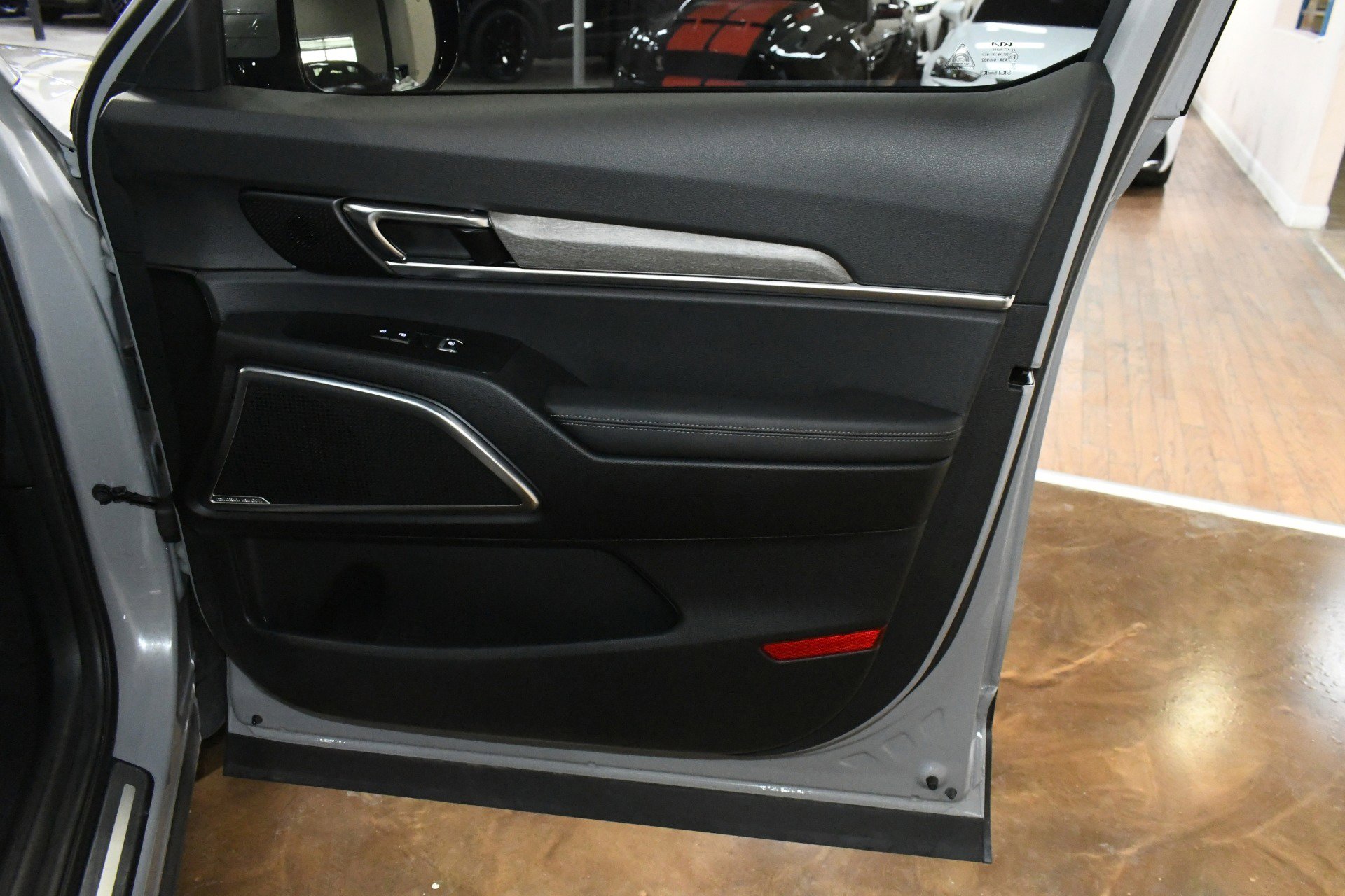 Used 2022 Kia Telluride SX w/ SX Prestige Package image 42