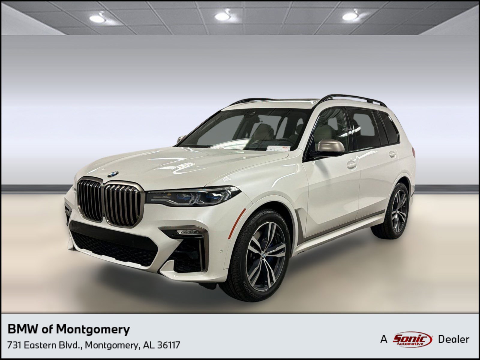 Used 2021 BMW X7 M50i w/ Dynamic Handling Package AWD/4WD image 1