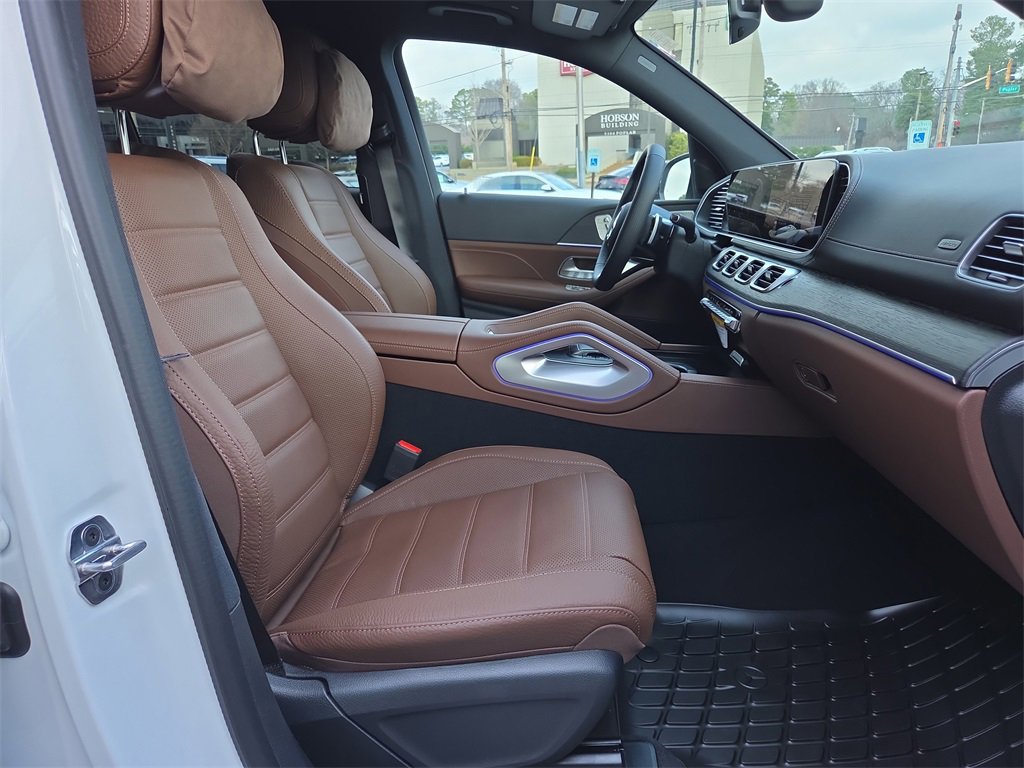 New 2026 Mercedes-Benz GLS 580 GLS 580 image 17
