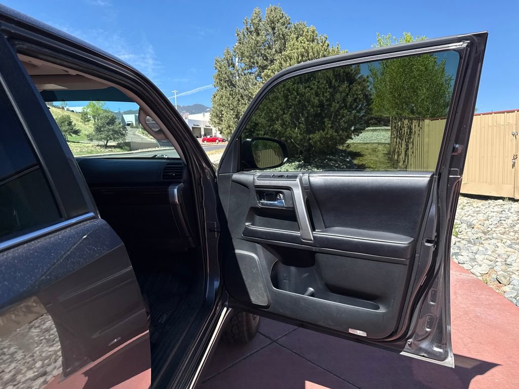 Used 2017 Toyota 4Runner Limited image 27