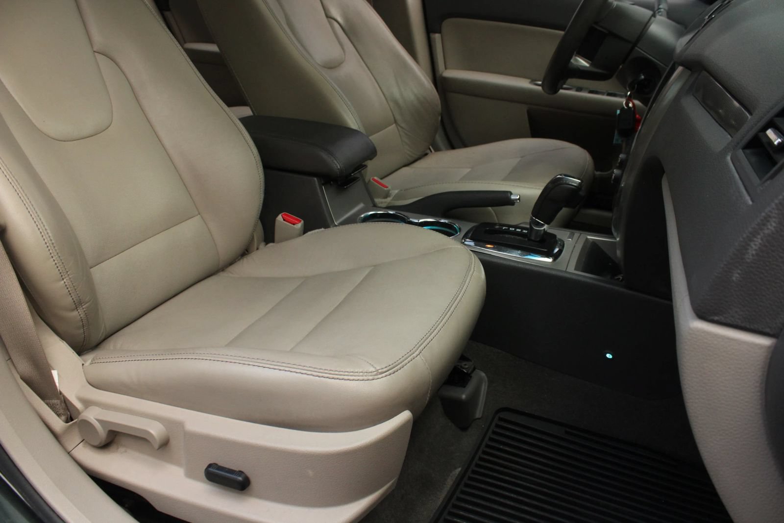 Used 2010 Ford Fusion Hybrid FWD image 29