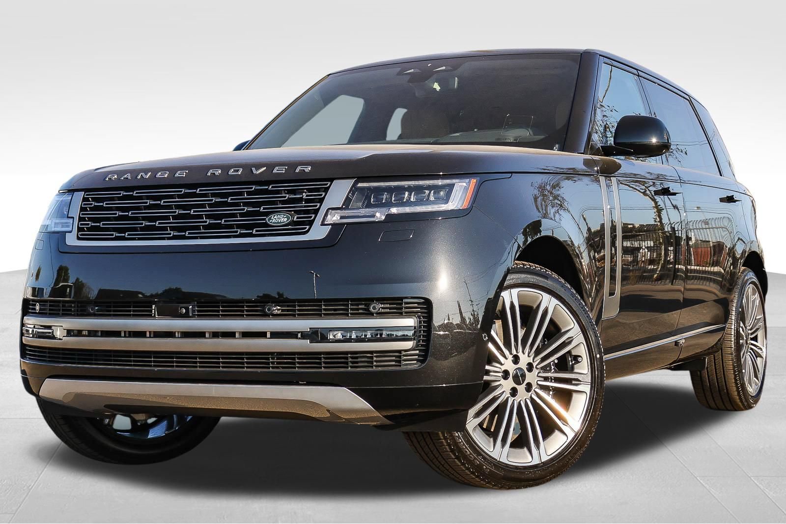 New 2026 Land Rover Range Rover Long Wheelbase SE