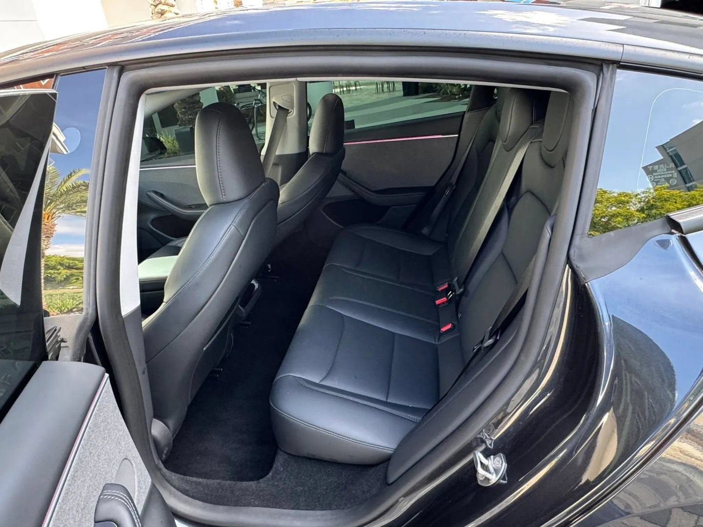 Used 2025 Tesla Model 3 Long Range RWD image 27