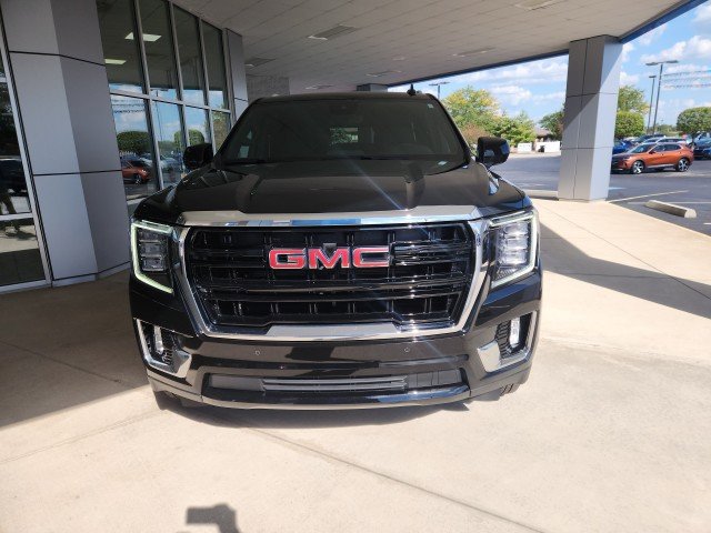 Used 2024 GMC Yukon SLE w/ Max Trailering Package AWD/4WD image 11