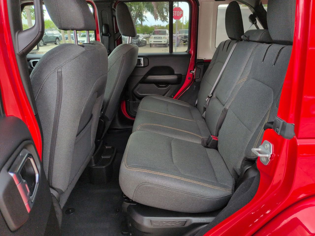 Used 2025 Jeep Wrangler Sahara w/ Safety Group image 22