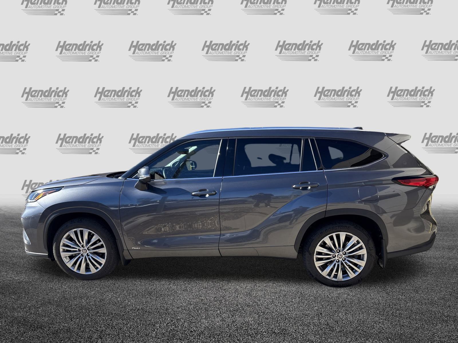 Used 2022 Toyota Highlander Platinum image 7