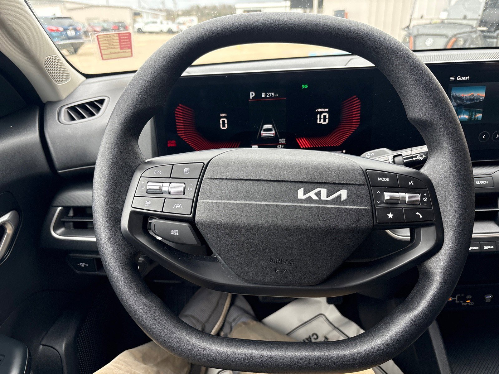 Used 2025 Kia K4 LXS image 13