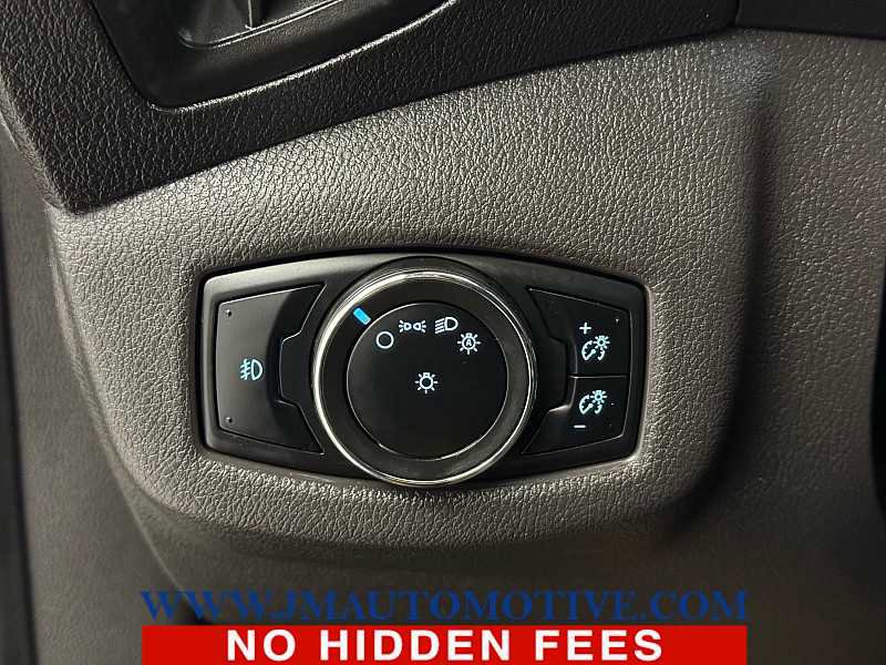 Used 2017 Ford Transit Connect XLT image 31