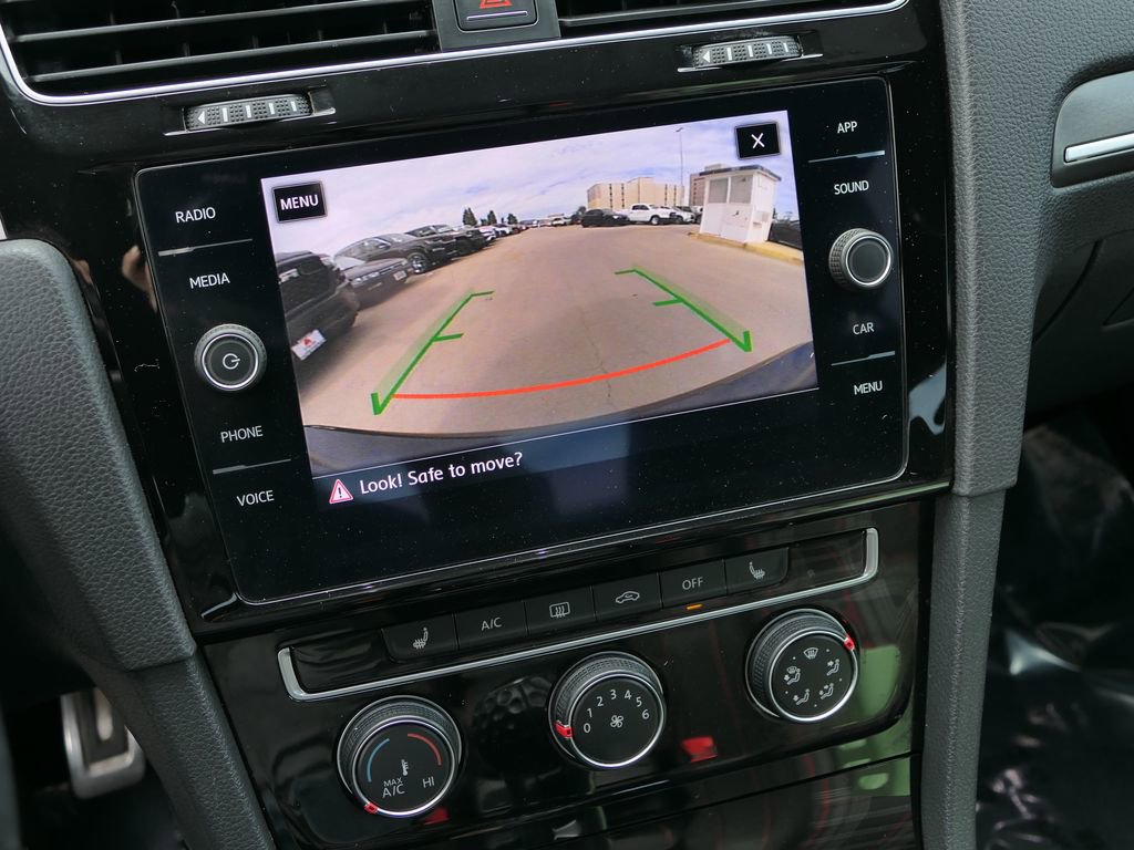 Used 2018 Volkswagen GTI SE image 17