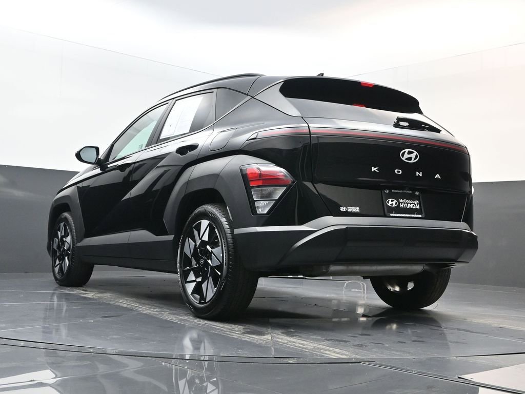 Certified 2025 Hyundai Kona SEL image 18