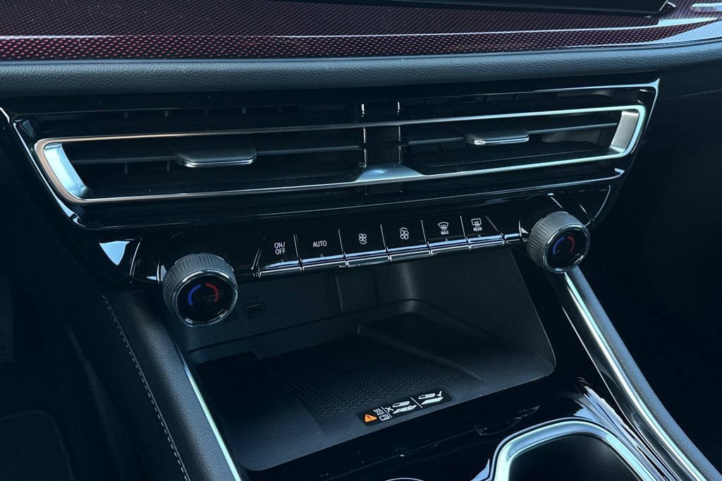 New 2026 Chevrolet Traverse RS AWD/4WD image 22