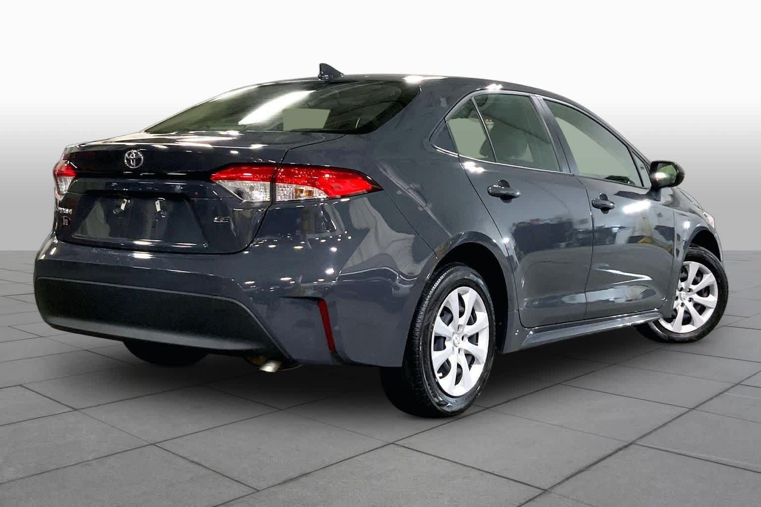Used 2023 Toyota Corolla LE FWD image 13